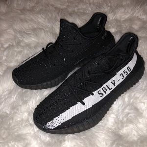 Yeezy boost 350 V2